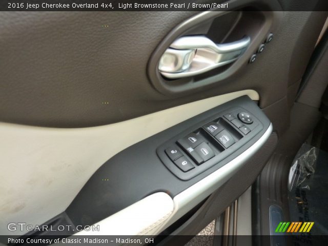2016 Jeep Cherokee Overland 4x4 in Light Brownstone Pearl