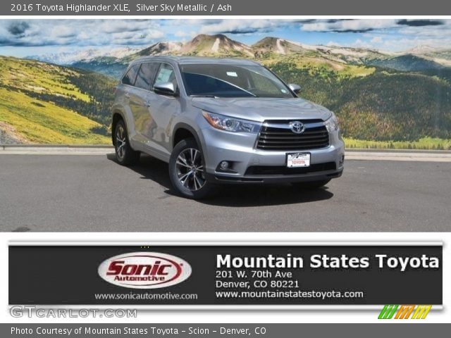 2016 Toyota Highlander XLE in Silver Sky Metallic