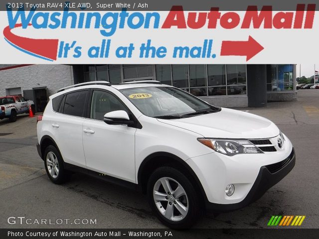 2013 Toyota RAV4 XLE AWD in Super White