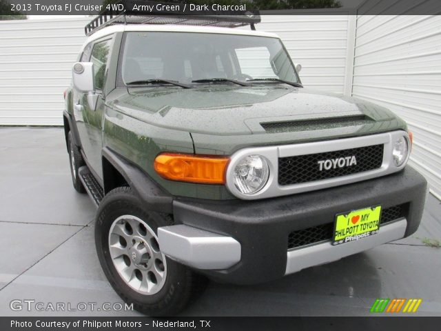 2013 Toyota FJ Cruiser 4WD in Army Green