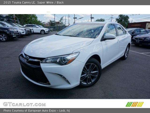 2015 Toyota Camry LE in Super White