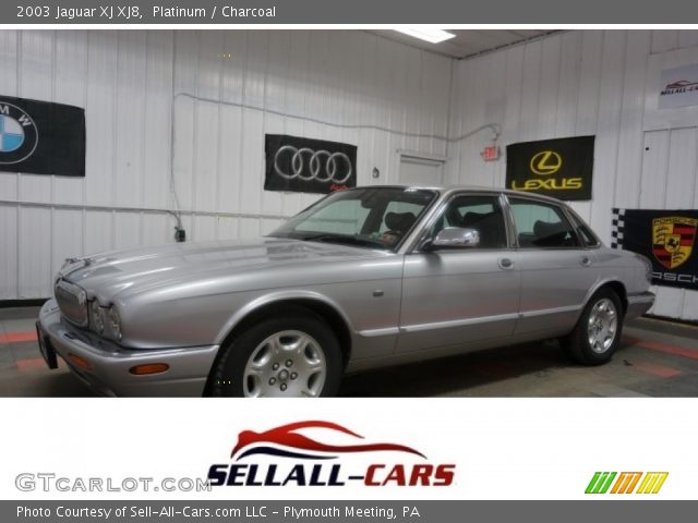 2003 Jaguar XJ XJ8 in Platinum