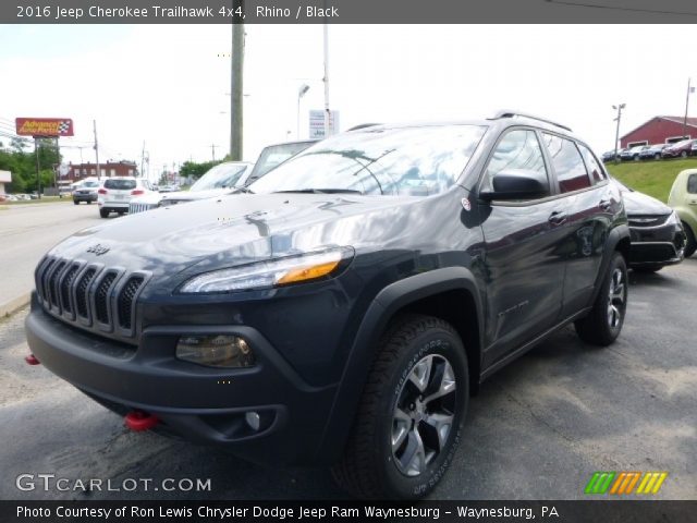 2016 Jeep Cherokee Trailhawk 4x4 in Rhino