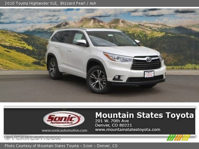 2016 Toyota Highlander XLE in Blizzard Pearl
