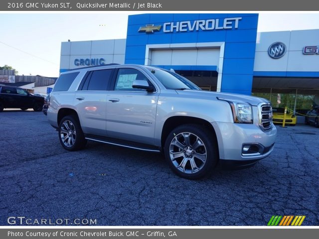 2016 GMC Yukon SLT in Quicksilver Metallic