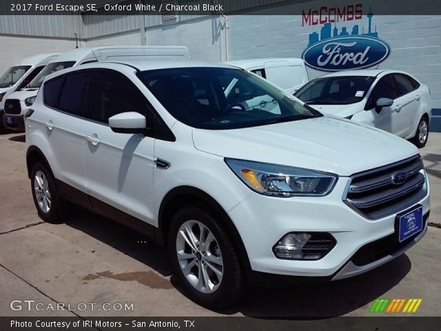 2017 Ford Escape SE in Oxford White