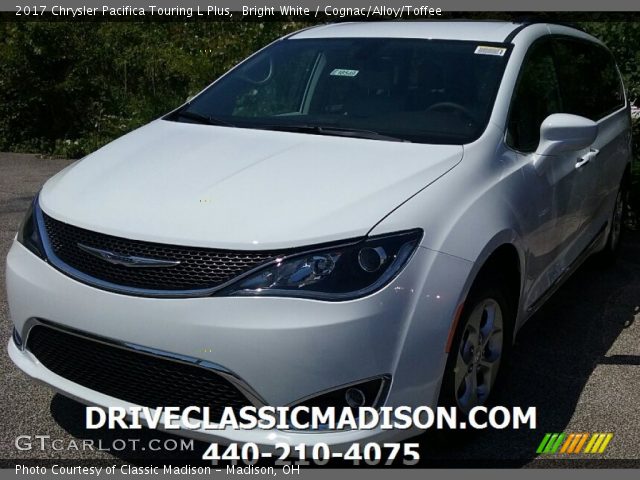 2017 Chrysler Pacifica Touring L Plus in Bright White