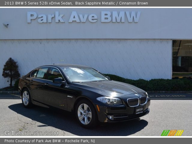 2013 BMW 5 Series 528i xDrive Sedan in Black Sapphire Metallic