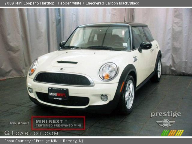 2009 Mini Cooper S Hardtop in Pepper White