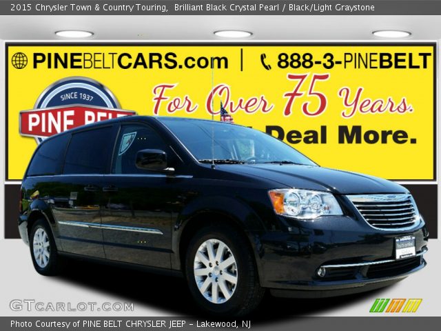 2015 Chrysler Town & Country Touring in Brilliant Black Crystal Pearl