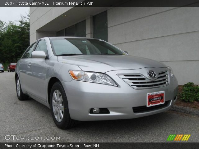 2007 Toyota Camry XLE in Titanium Metallic