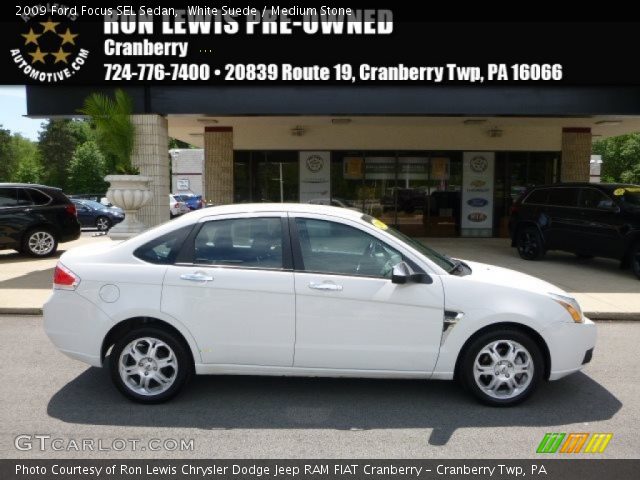 2009 Ford Focus SEL Sedan in White Suede