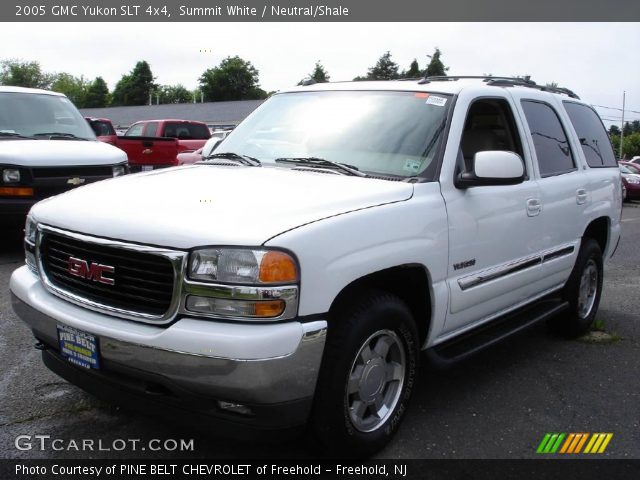 2005 GMC Yukon SLT 4x4 in Summit White