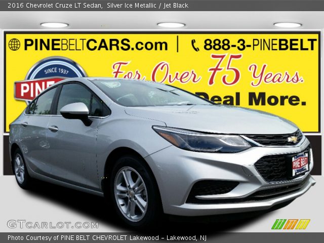 2016 Chevrolet Cruze LT Sedan in Silver Ice Metallic