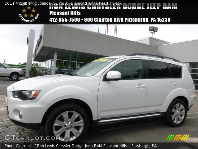 2011 Mitsubishi Outlander SE AWD in Diamond White Pearl