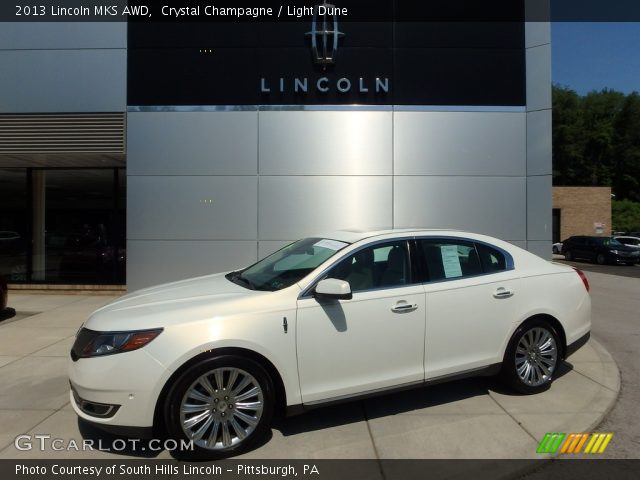 2013 Lincoln MKS AWD in Crystal Champagne