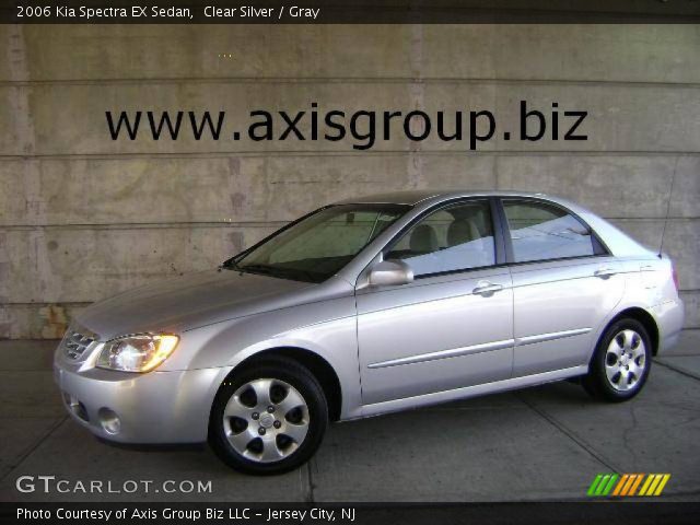 2006 Kia Spectra EX Sedan in Clear Silver