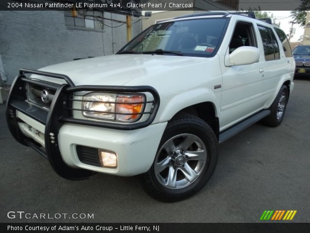 2004 Nissan Pathfinder LE Platinum 4x4 in Glacier Pearl