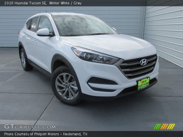 2016 Hyundai Tucson SE in Winter White