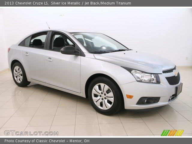 2013 Chevrolet Cruze LS in Silver Ice Metallic