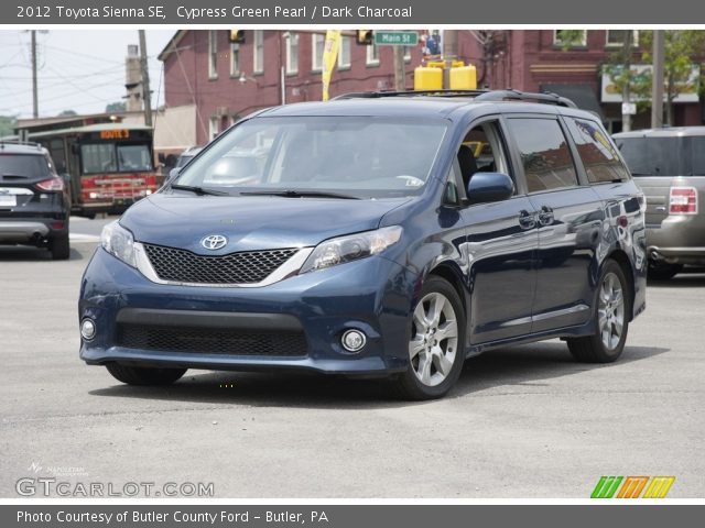 2012 Toyota Sienna SE in Cypress Green Pearl