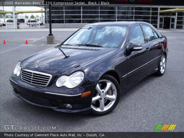 2005 Mercedes-Benz C 230 Kompressor Sedan in Black