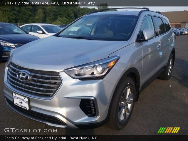 2017 Hyundai Santa Fe SE AWD in Circuit Silver