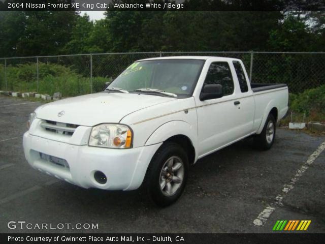 2004 Nissan Frontier XE King Cab in Avalanche White