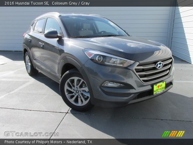 2016 Hyundai Tucson SE in Coliseum Grey