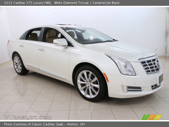 2013 Cadillac XTS Luxury FWD in White Diamond Tricoat