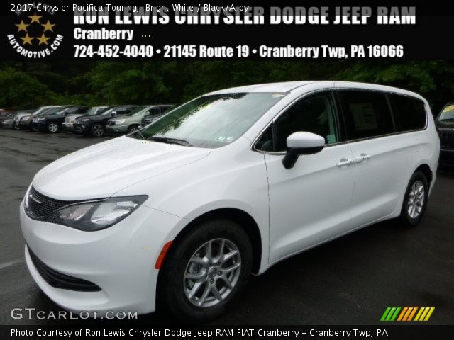 2017 Chrysler Pacifica Touring in Bright White