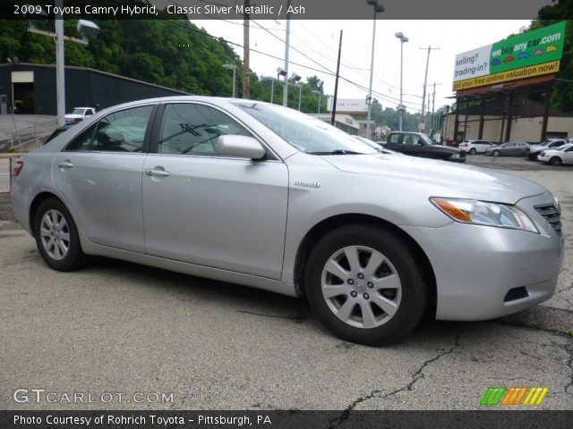 2009 Toyota Camry Hybrid in Classic Silver Metallic