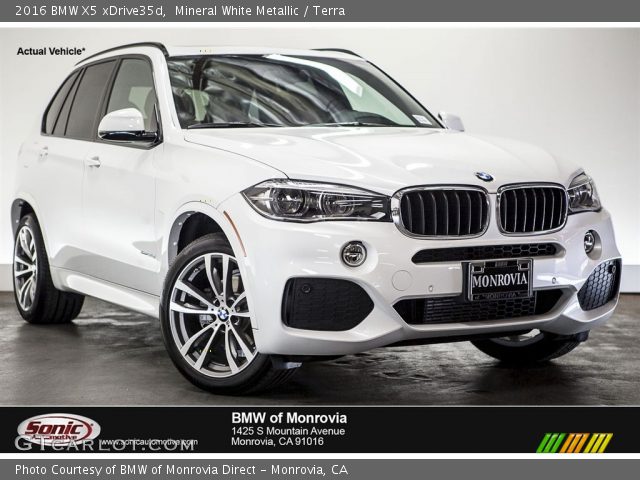 2016 BMW X5 xDrive35d in Mineral White Metallic