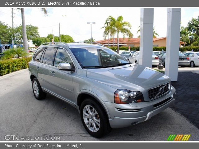 2014 Volvo XC90 3.2 in Electric Silver Metallic