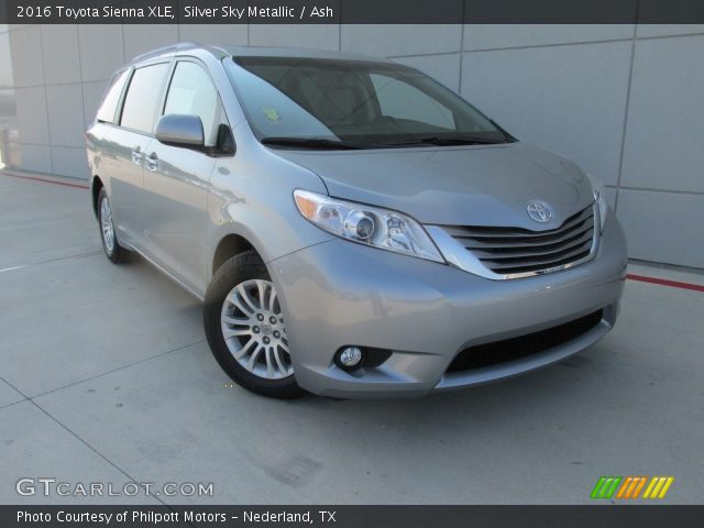 2016 Toyota Sienna XLE in Silver Sky Metallic