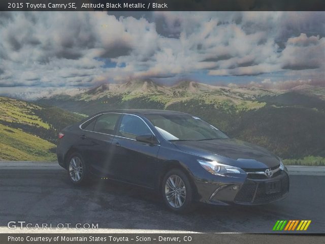 2015 Toyota Camry SE in Attitude Black Metallic