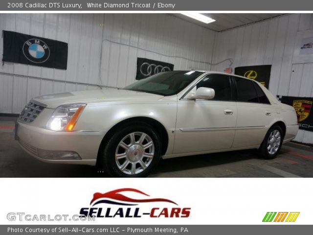 2008 Cadillac DTS Luxury in White Diamond Tricoat