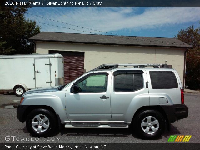2010 Nissan Xterra S in Silver Lightning Metallic