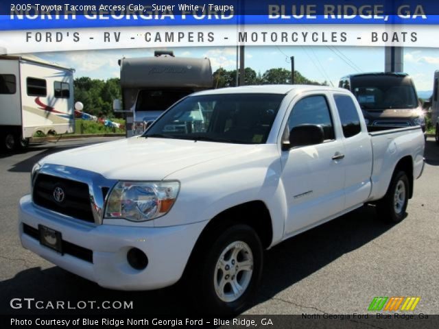2005 Toyota Tacoma Access Cab in Super White