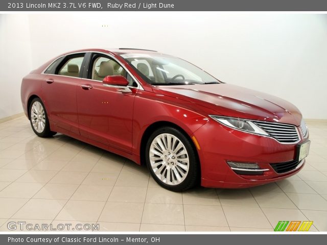 2013 Lincoln MKZ 3.7L V6 FWD in Ruby Red