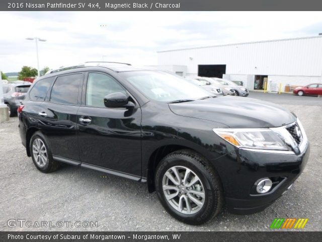 2016 Nissan Pathfinder SV 4x4 in Magnetic Black