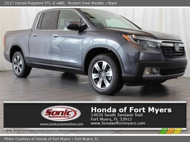 2017 Honda Ridgeline RTL-E AWD in Modern Steel Metallic