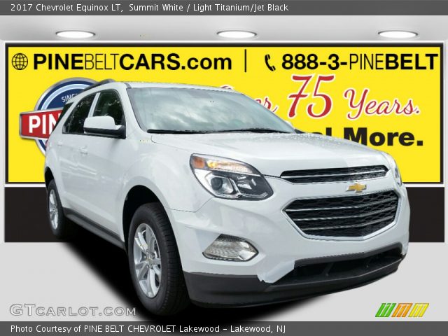 2017 Chevrolet Equinox LT in Summit White