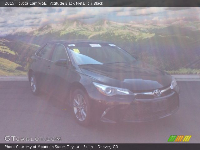 2015 Toyota Camry SE in Attitude Black Metallic
