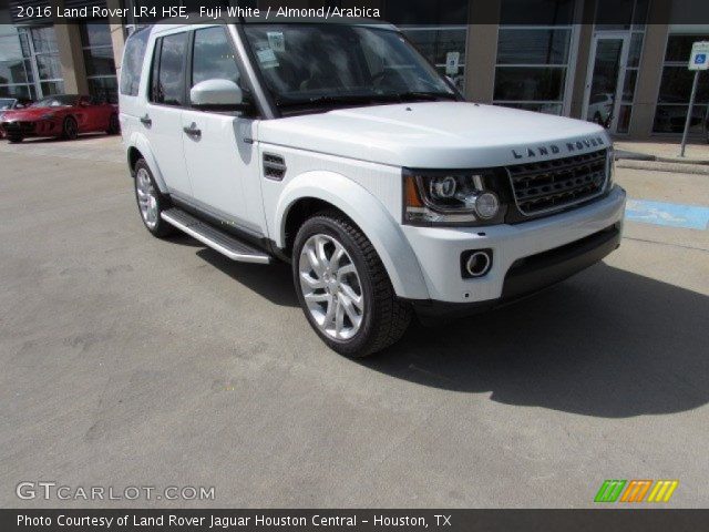 2016 Land Rover LR4 HSE in Fuji White