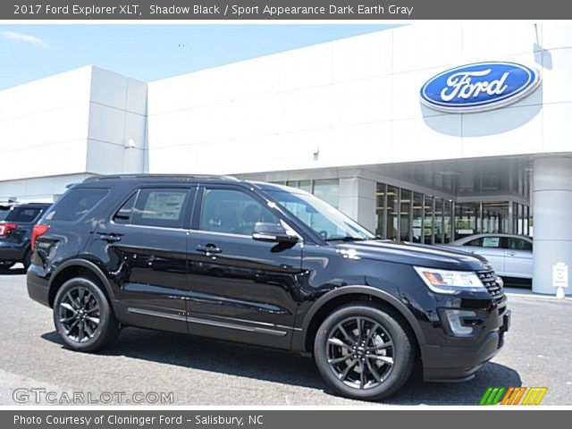 2017 Ford Explorer XLT in Shadow Black