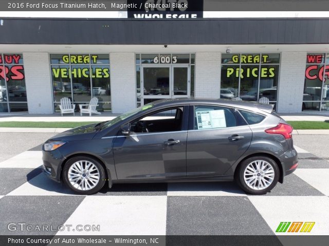 2016 Ford Focus Titanium Hatch in Magnetic