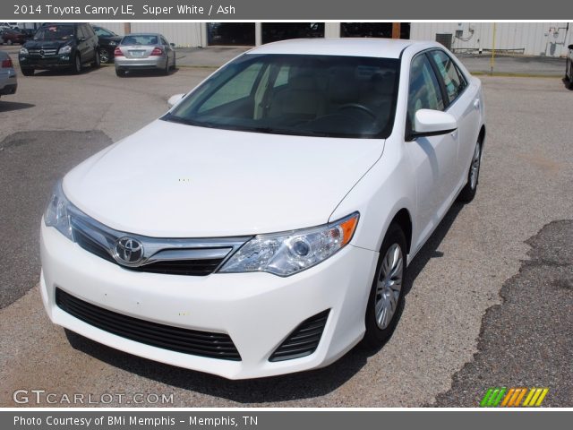 2014 Toyota Camry LE in Super White