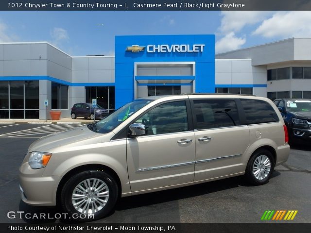 2012 Chrysler Town & Country Touring - L in Cashmere Pearl