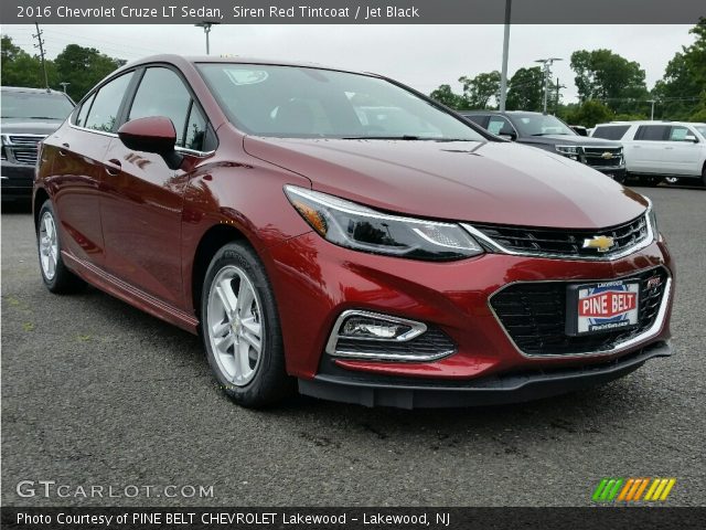 2016 Chevrolet Cruze LT Sedan in Siren Red Tintcoat